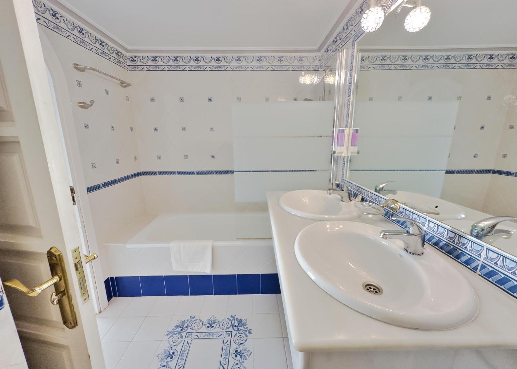 Skol 508 West Facing Duplex Apartment With Amazing Sea Views Marbella Kültér fotó